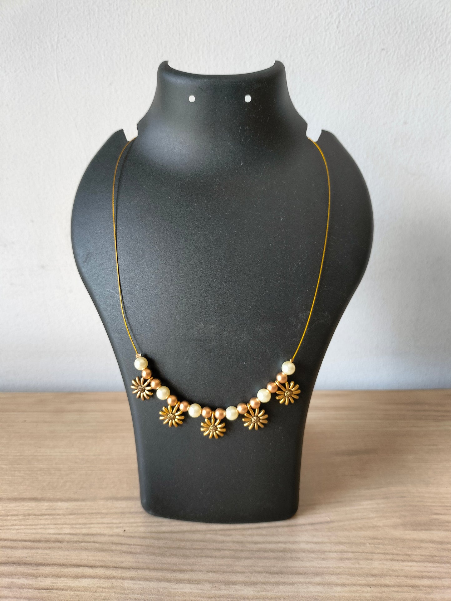 Flowers Invisible Chain Necklace
