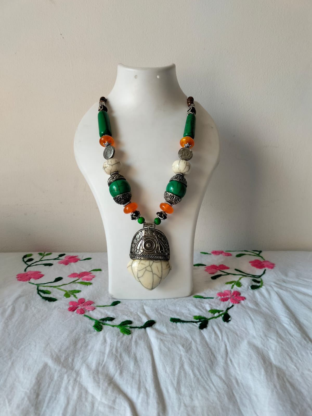 Antique Silver Dome & Marbled Stone Statement Necklace