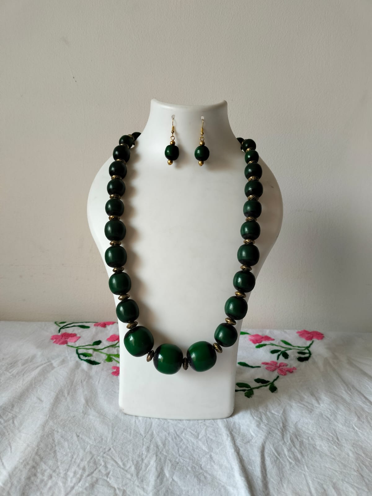 Deep Emerald Green Polished Beaded Necklace & Earring Set