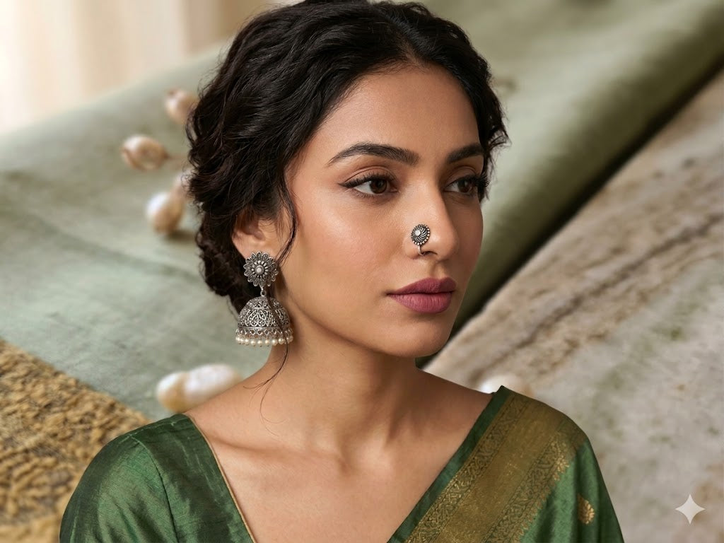 The Avani Swirl Nose Pin