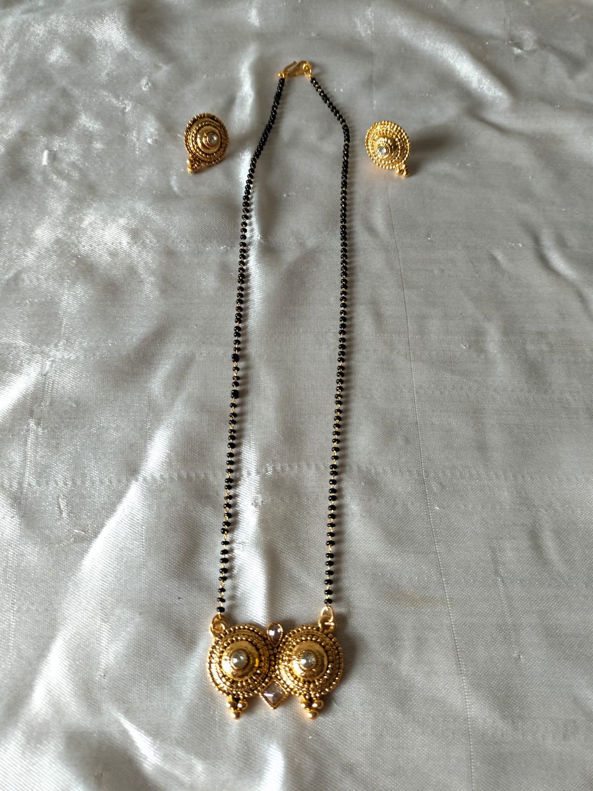 The Sacred Gilded Vati Mangalsutra