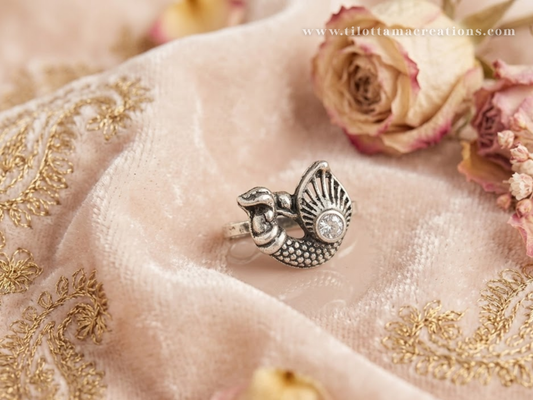 The Matsya Clip-On Nose Cuff