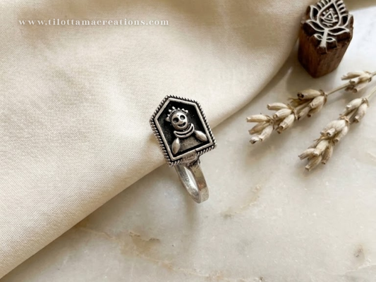 The Trishki Oxidized Clip-On
