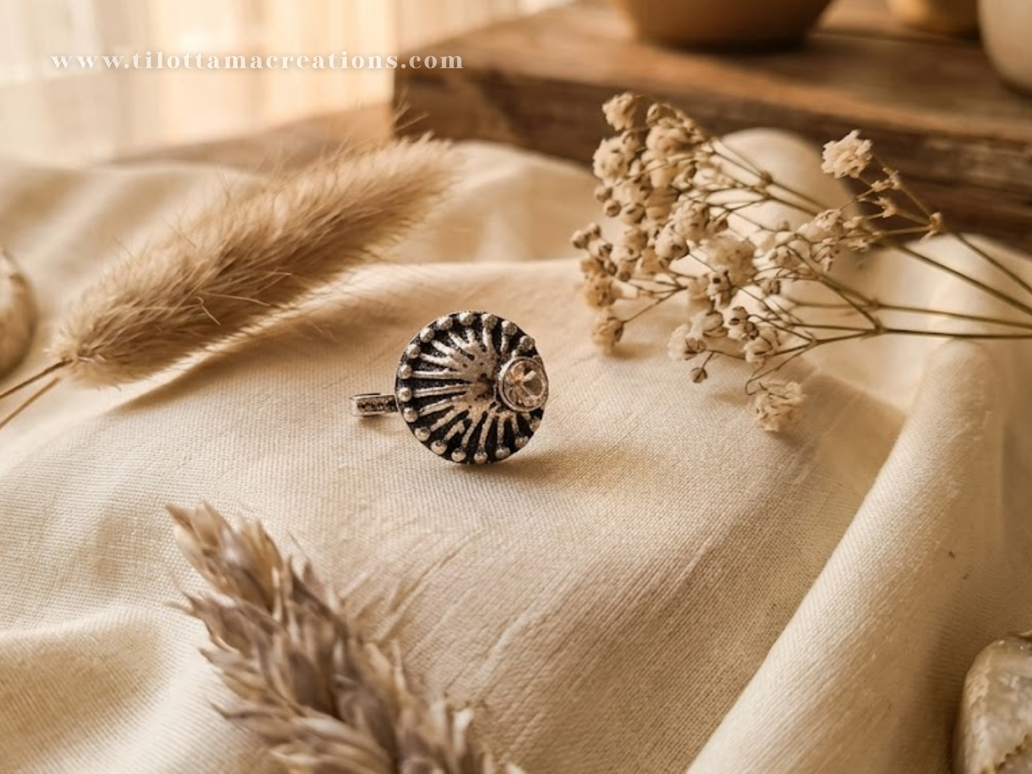 The Jali Seashell Nose Cuff