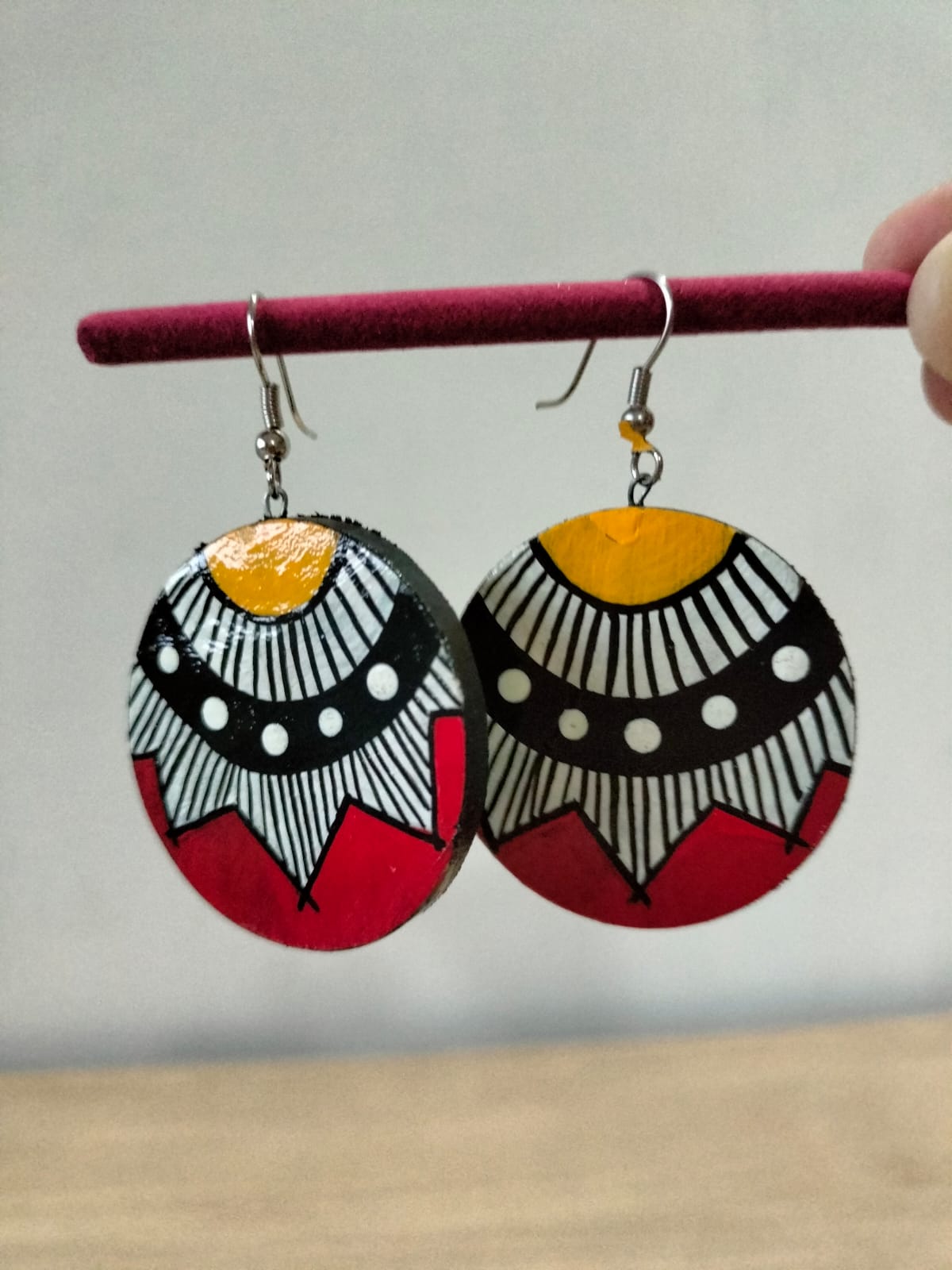 The "Crimson Horizon" Tribal Discs