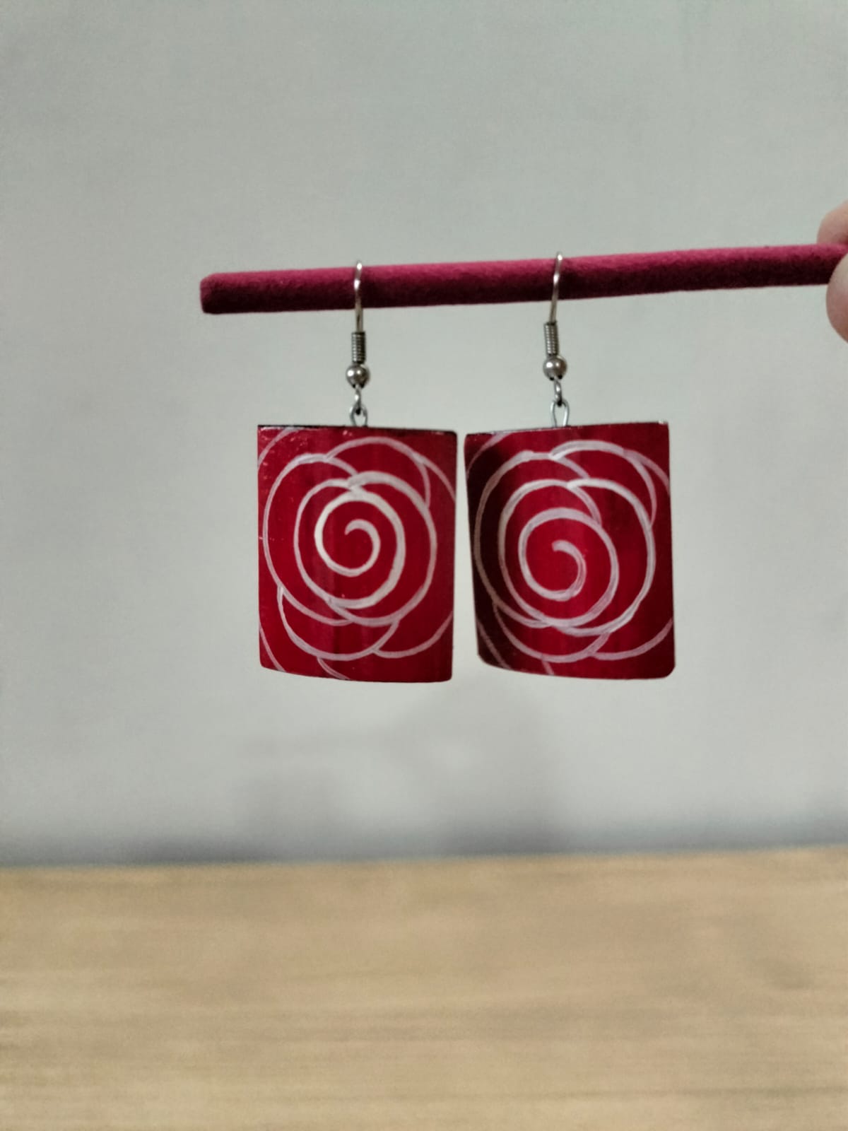 The "Ruby Rose" Minimalist Drops