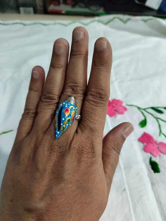 Shell Finger Ring