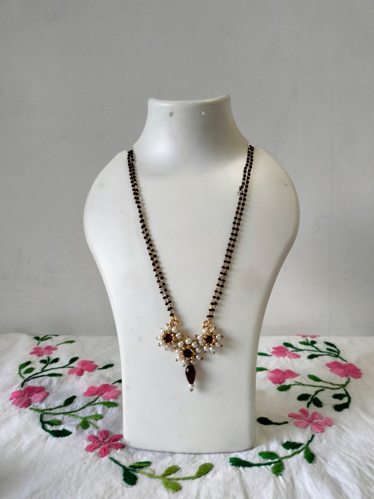 Rajwada Nakshi Mangalsutra