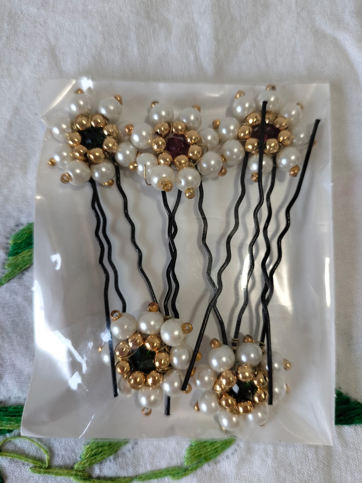 Traditional pearl Flower Design Hair Pin