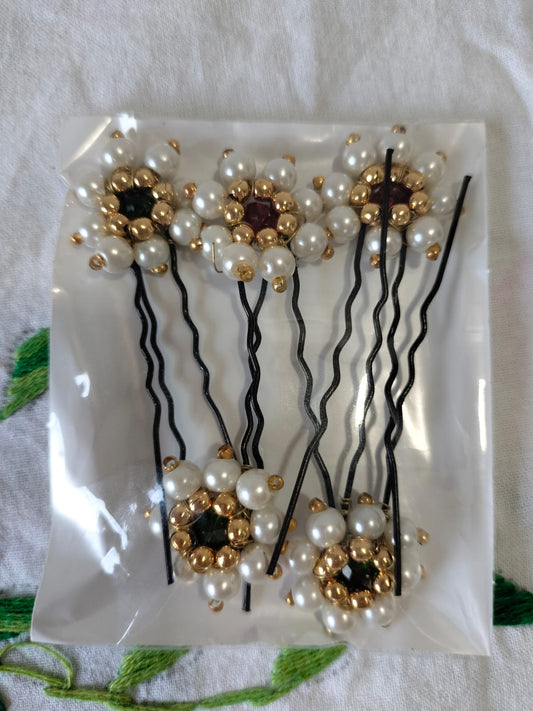 Traditional pearl Flower Design Hair Pin