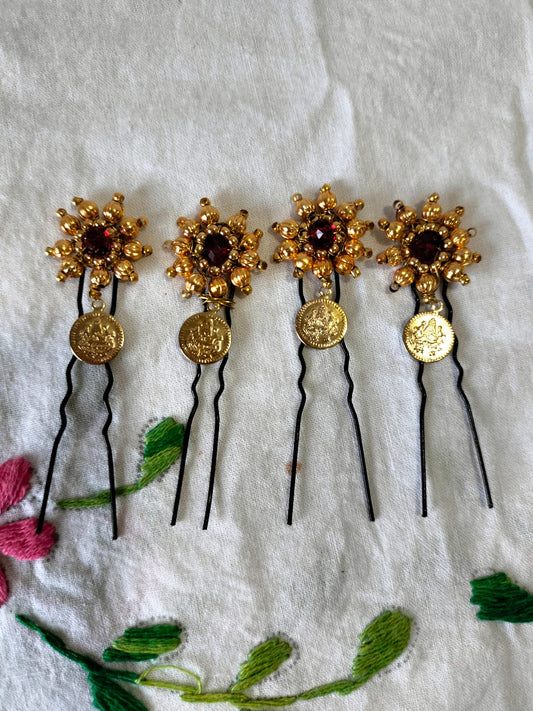 Gold Flower Design Hair Pin