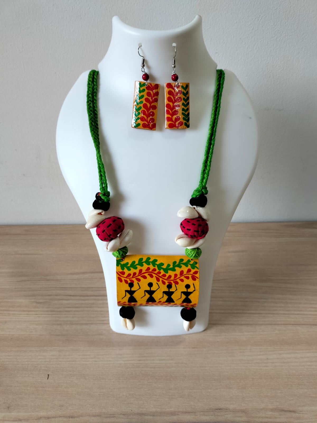 The Warli Weaver Hand-Painted Warli Set