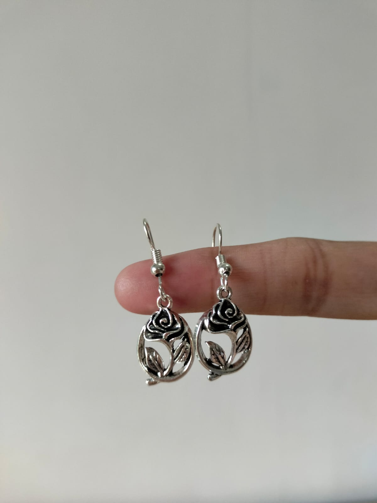 Vintage Silver-Finished Rose & Leaf Dangle Earrings