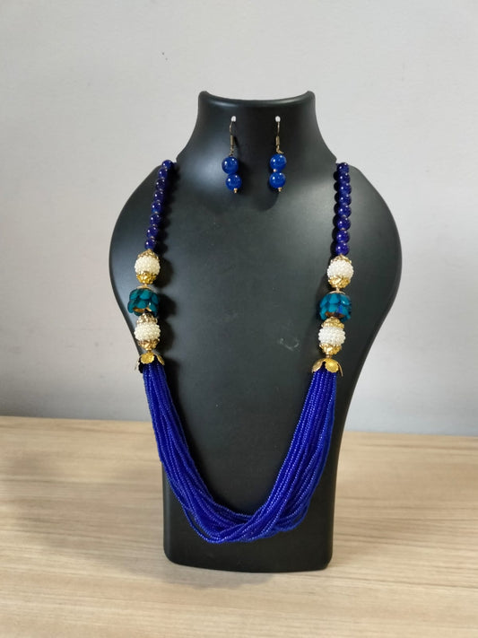 The Sapphire Tassel Set