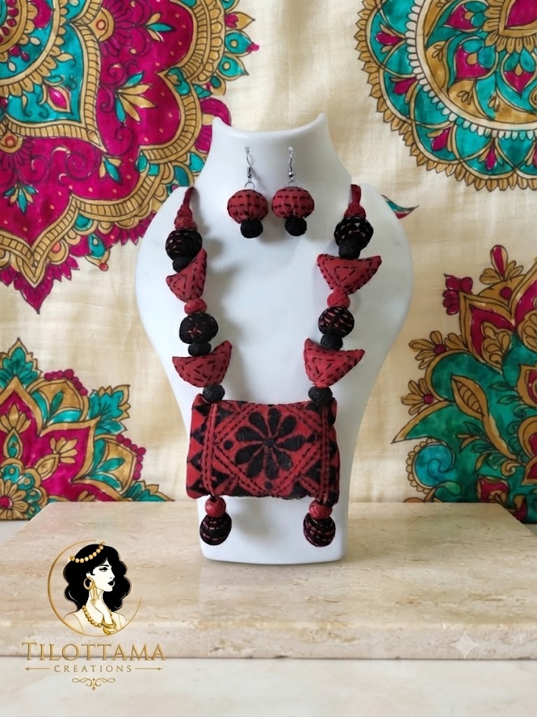 Crimson Harmony Kantha Necklace Set