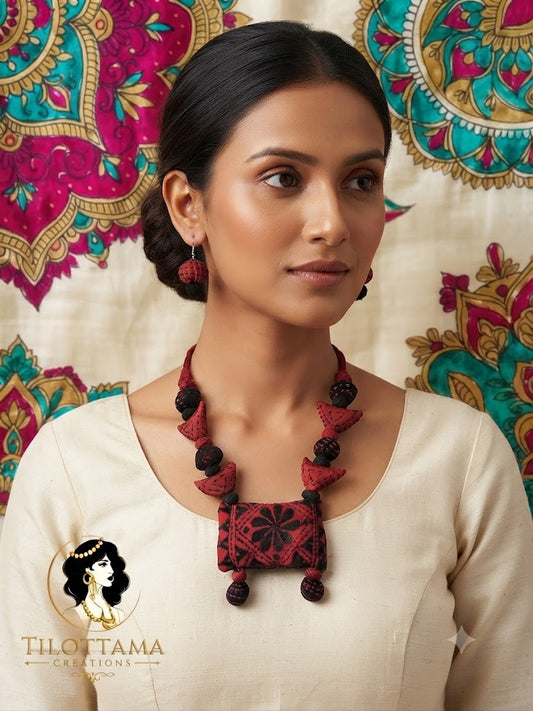 Crimson Harmony Kantha Necklace Set