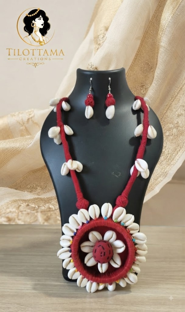 Crimson Blossom Shell Necklace Set