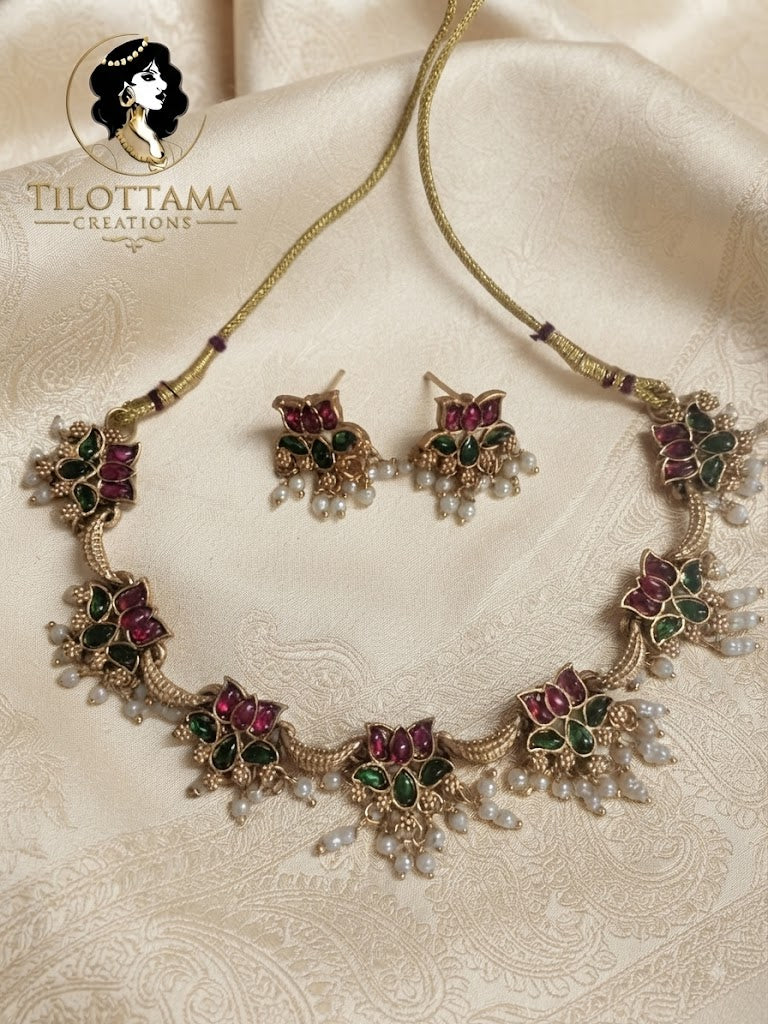 Royal Lotus Heritage Choker Set