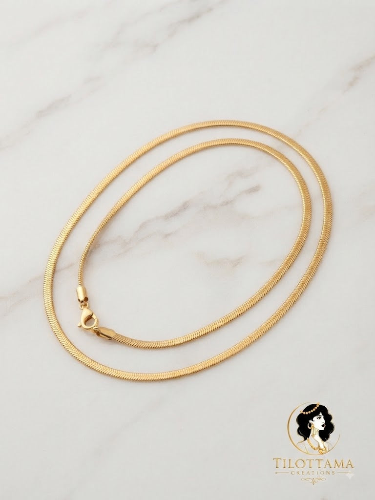 The Sleek Serpentine Chain