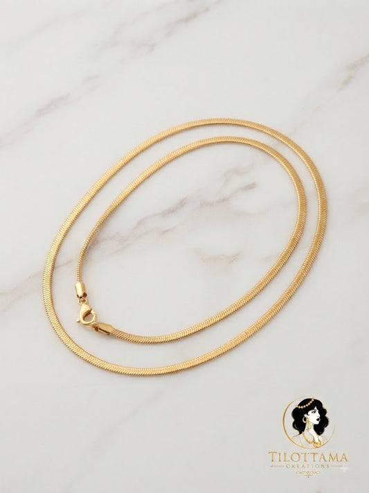 The Sleek Serpentine Chain