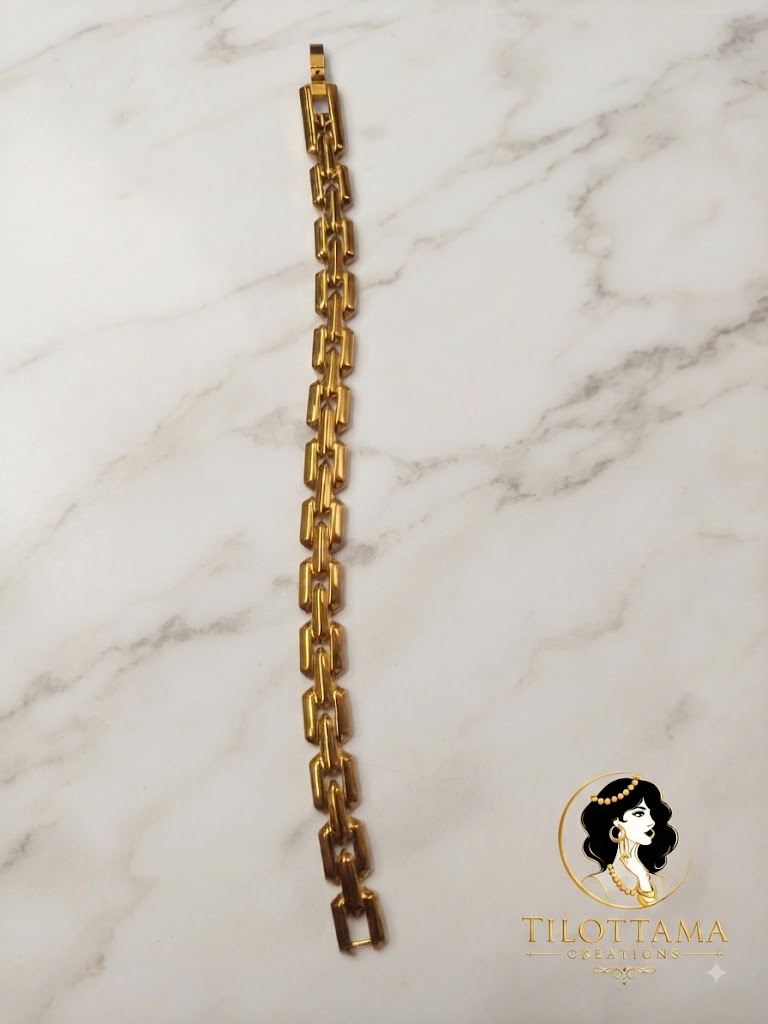 The Gilded Link Bracelet