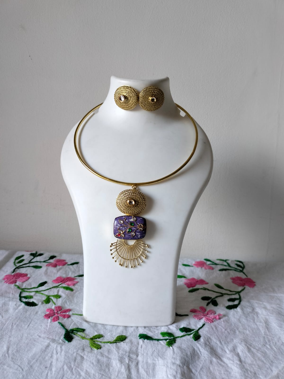The Violet Royal Collar Set