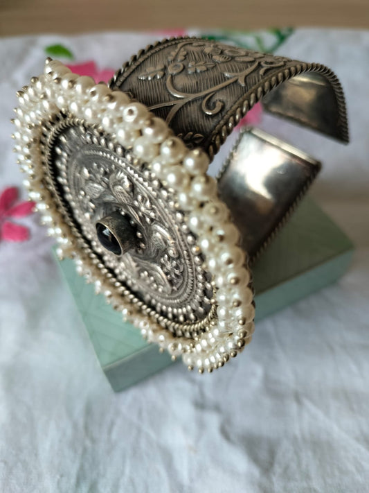 Antique Pearl-Bordered Statement Cuff