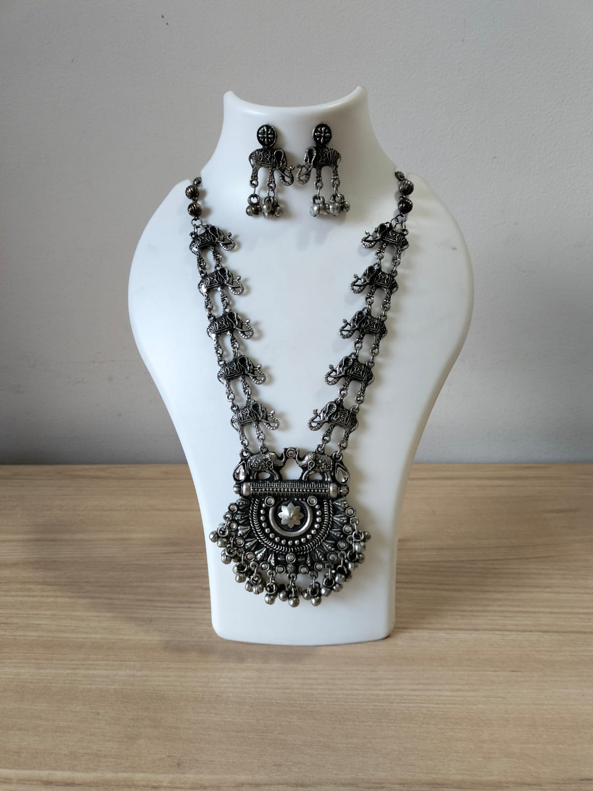 The Heritage Elephant Motif Set