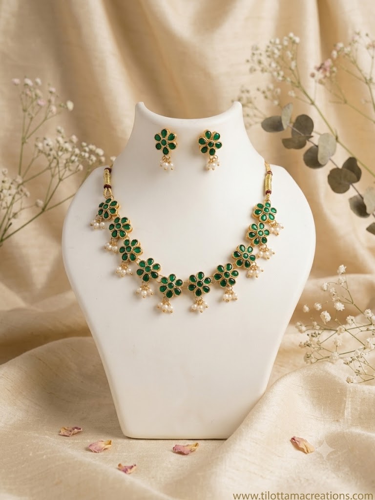 Emerald Floral Pearl Necklace Set