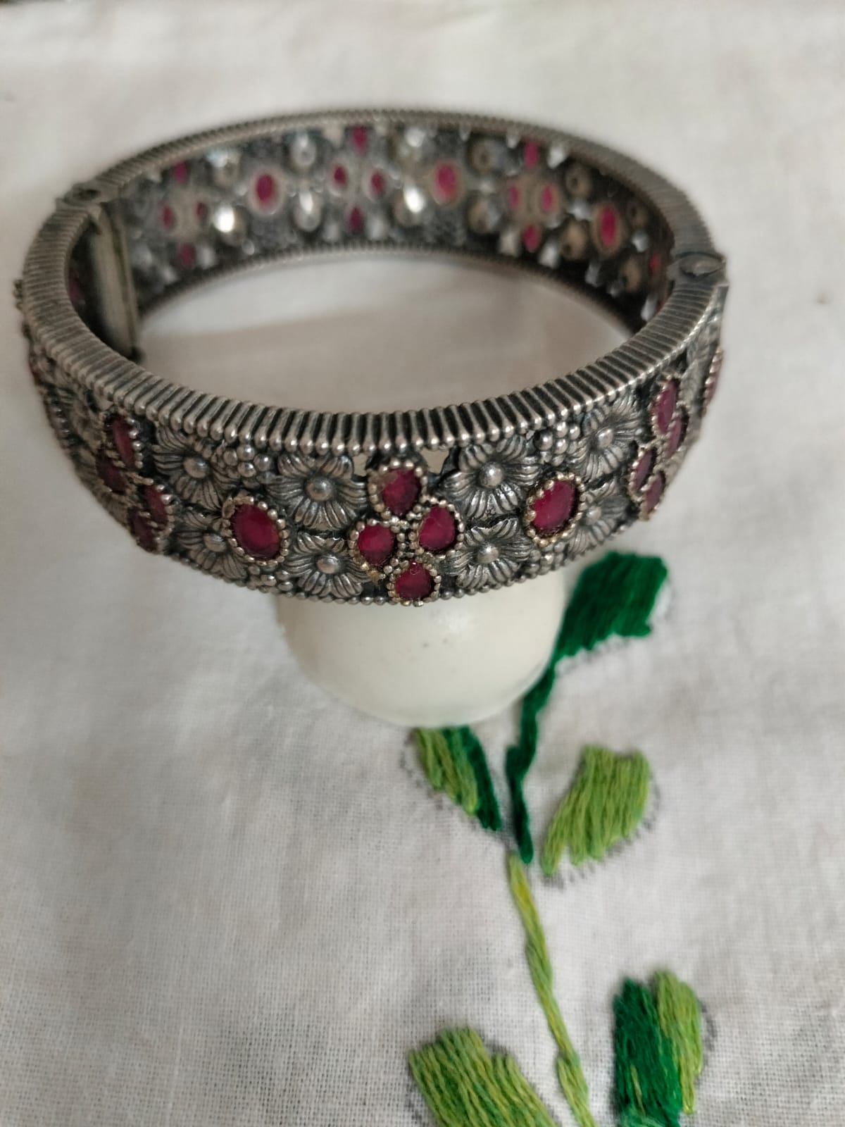 Vintage Ruby-Tone Floral Kada