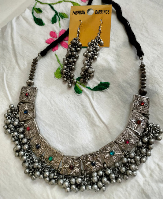 Antique Ghungroo Motif Necklace Set