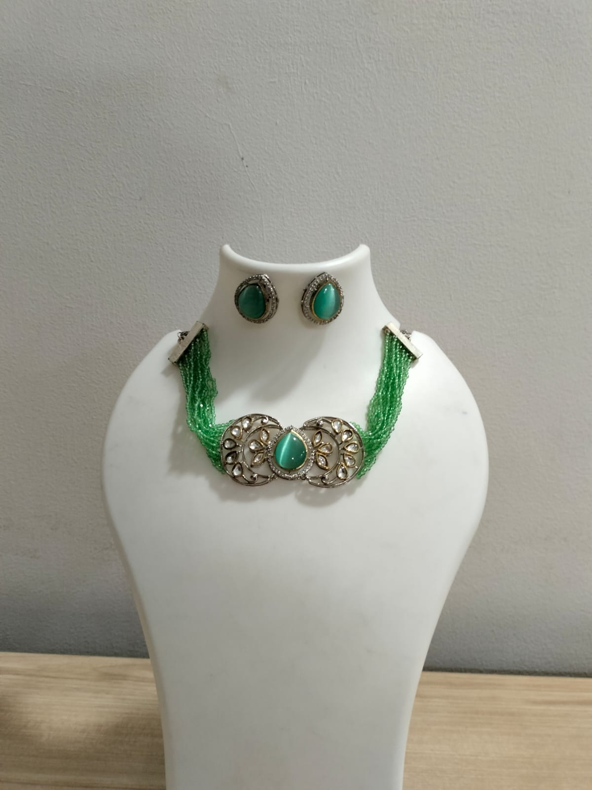 The Emerald Embrace Choker Set