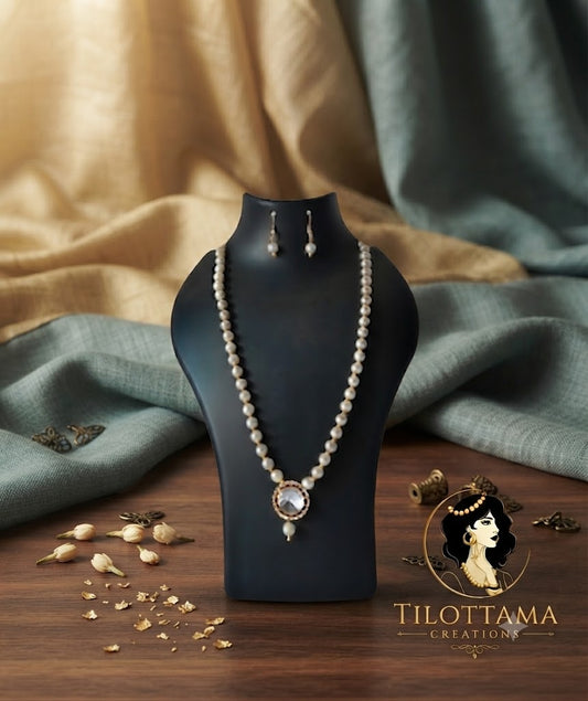 The Pearl Blossom Solitaire Set