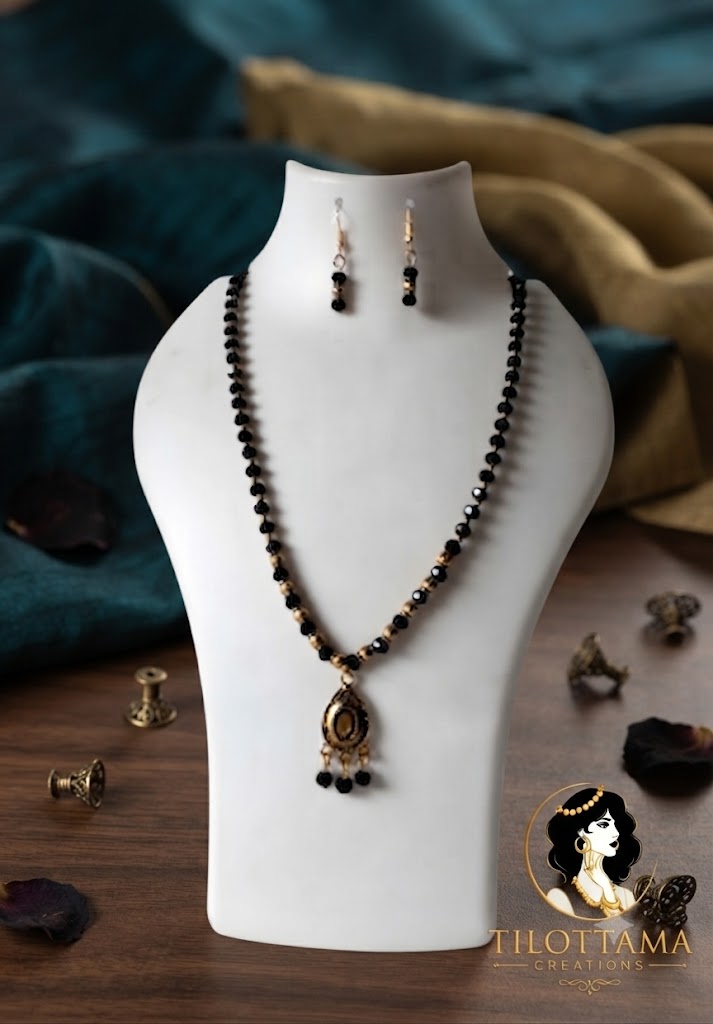The Midnight Onyx Medallion Set