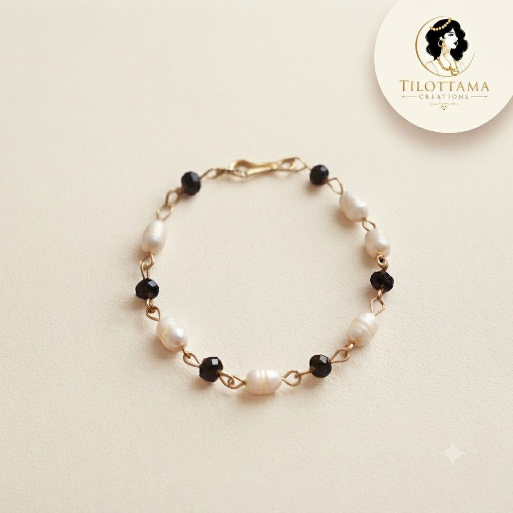 The Noir & Pearl Gold Link Bracelet