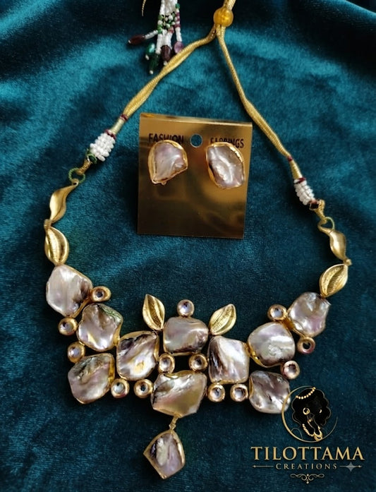 The Iridescent Meadow Choker Set