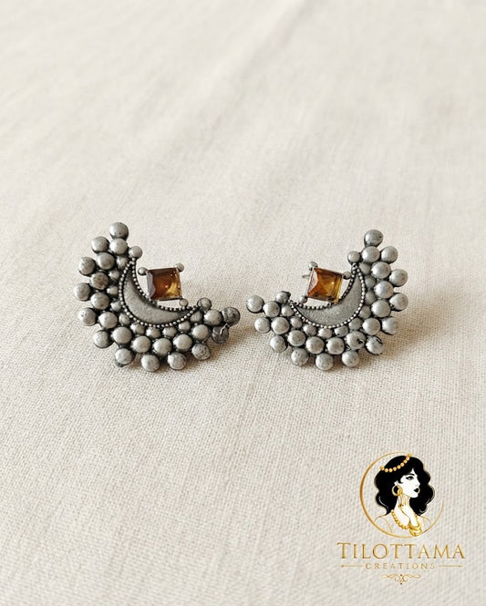 The Crescent Amber Pearl Bloom
