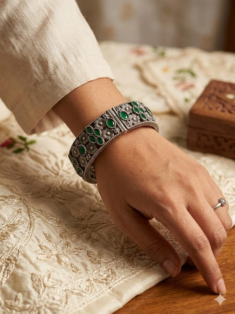 Vintage Emerald-Tone Hinged Cuff