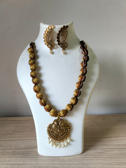 Khan Fabric Necklace